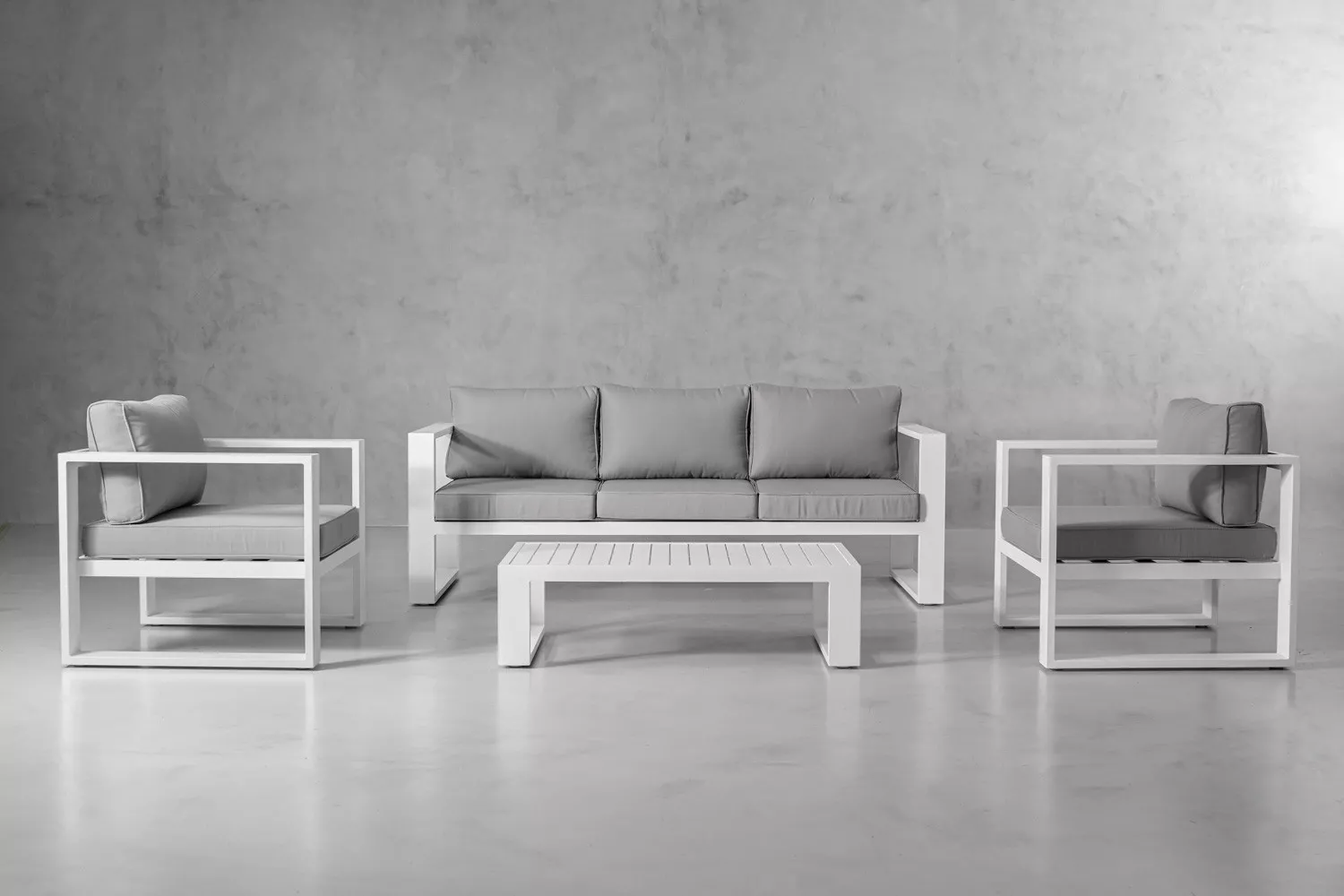 Malibu Patio Lounge Set - white and black - Image 4
